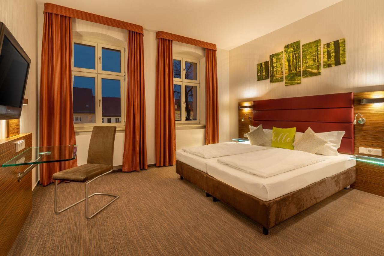 Hotel Und Restaurant Zum Deutschen Hause Lübbenau Extérieur photo